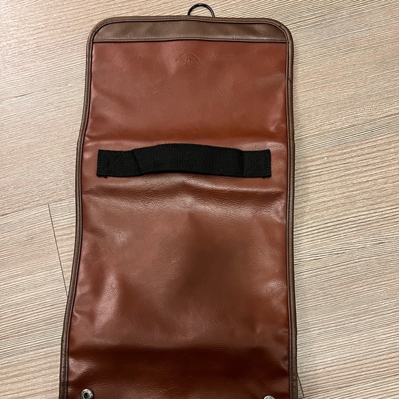 Toiletry Bag - Picture 4 of 5